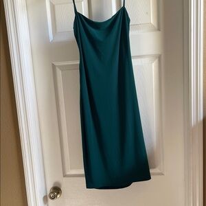 Elegant Green Spaghetti Strap Dress